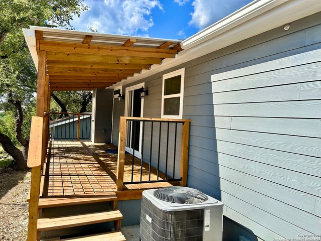 1250 Pecan Circle, Canyon Lake, TX 78133