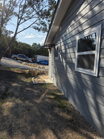 1250 Pecan Circle, Canyon Lake, TX 78133