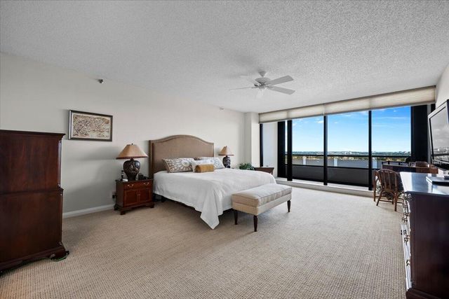 100 Lakeshore Drive 1854, North Palm Beach, FL 33408