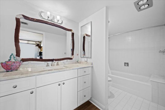 100 Lakeshore Drive 1854, North Palm Beach, FL 33408