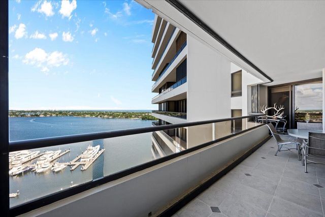 100 Lakeshore Drive 1854, North Palm Beach, FL 33408