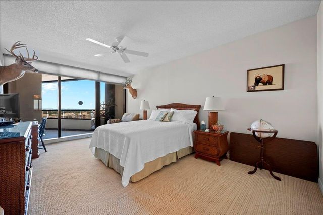100 Lakeshore Drive 1854, North Palm Beach, FL 33408
