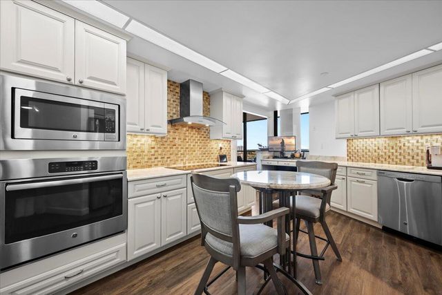 100 Lakeshore Drive 1854, North Palm Beach, FL 33408