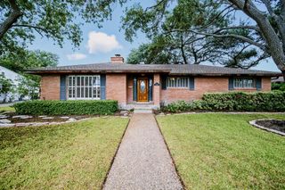 750 Bradshaw Dr, Corpus Christi, TX 78412