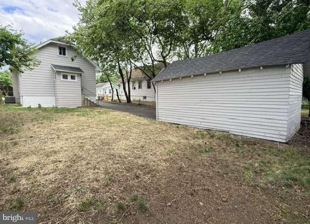 8325 STOW RD, Pennsauken, NJ 08110