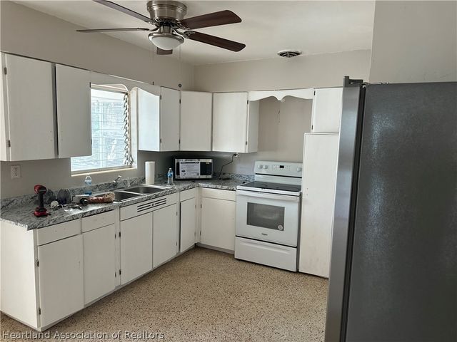 1327 Hotiyee Avenue, Sebring, FL 33870