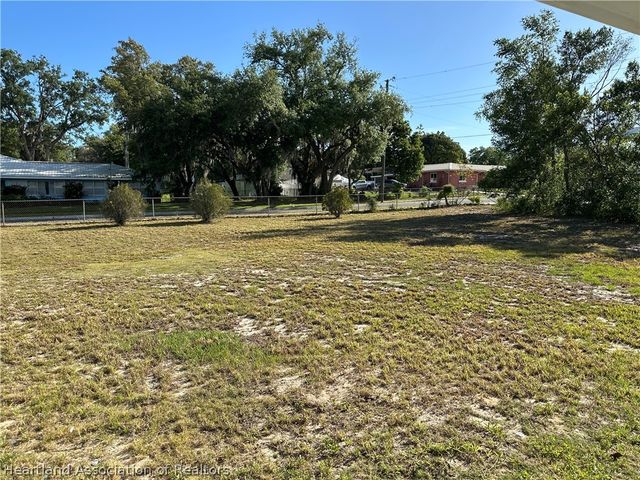 1327 Hotiyee Avenue, Sebring, FL 33870