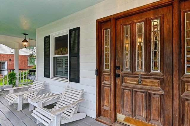 302 Factors Walk, Summerville, SC 29485
