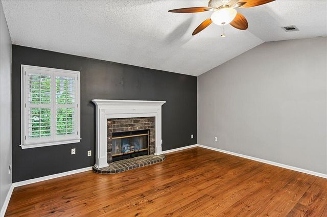 302 Factors Walk, Summerville, SC 29485