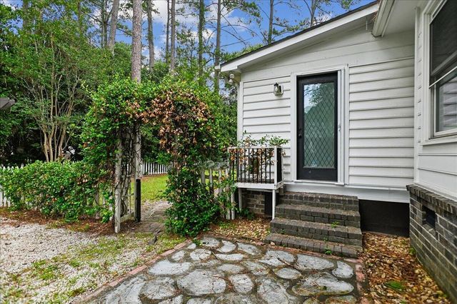 302 Factors Walk, Summerville, SC 29485