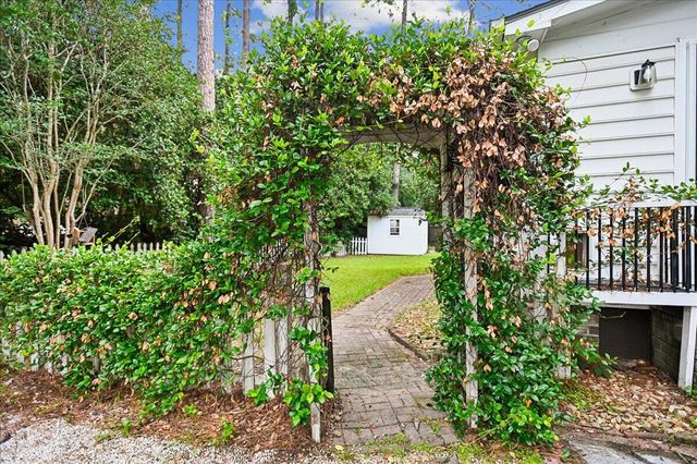 302 Factors Walk, Summerville, SC 29485