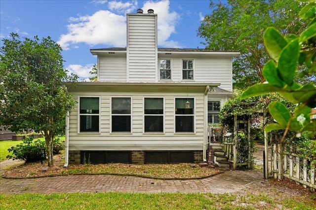 302 Factors Walk, Summerville, SC 29485