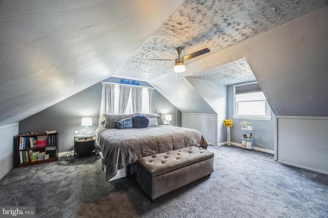 25 STATION AVE, Somerdale, NJ 08083