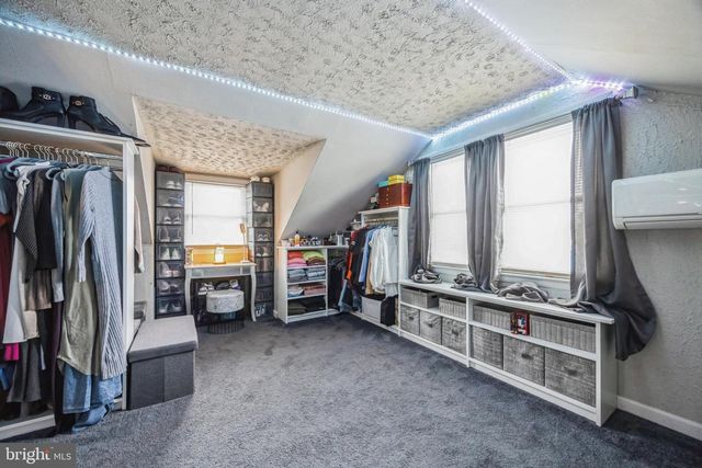 25 STATION AVE, Somerdale, NJ 08083