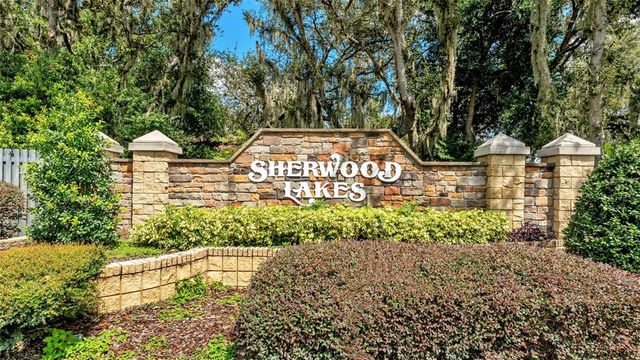1702 SHERWOOD LAKES BOULEVARD, Lakeland, FL 33809