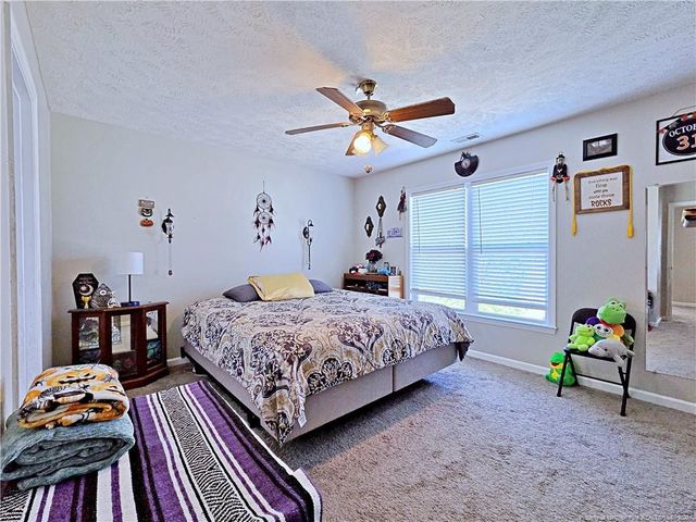 5218 Pringle Way, Hope Mills, NC 28348