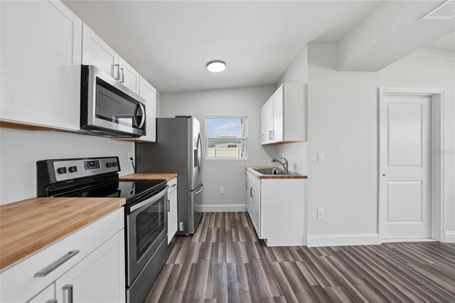 21203 MEEHAN AVENUE, Port Charlotte, FL 33952