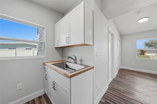 21203 MEEHAN AVENUE, Port Charlotte, FL 33952