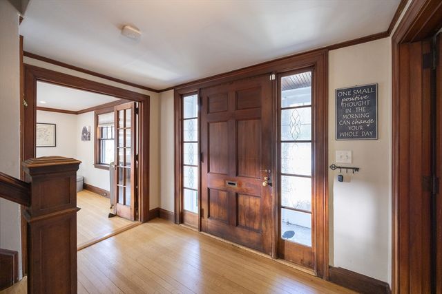 25 Brewster Rd, Framingham, MA 01702