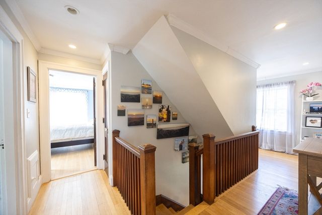 25 Brewster Rd, Framingham, MA 01702