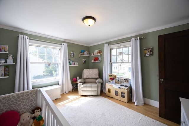 25 Brewster Rd, Framingham, MA 01702