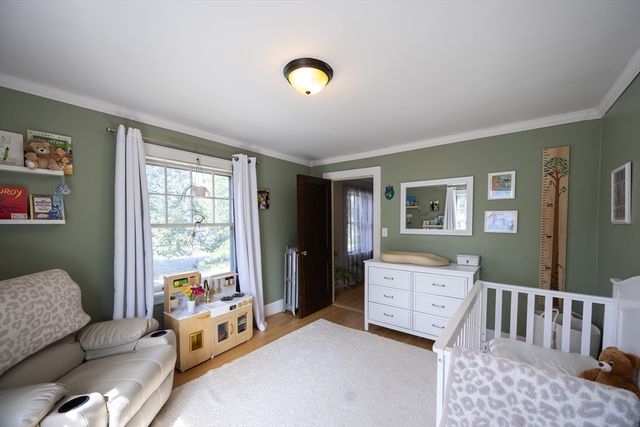 25 Brewster Rd, Framingham, MA 01702