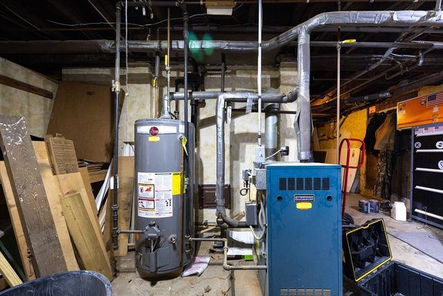 25 Brewster Rd, Framingham, MA 01702