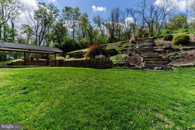 1852 SHEEPFORD ROAD, Mechanicsburg, PA 17055