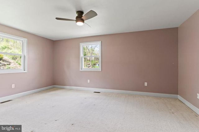 1852 SHEEPFORD ROAD, Mechanicsburg, PA 17055