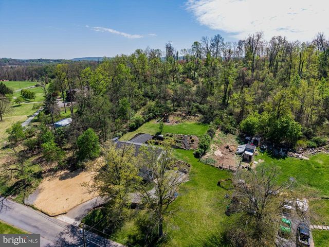 1852 SHEEPFORD ROAD, Mechanicsburg, PA 17055