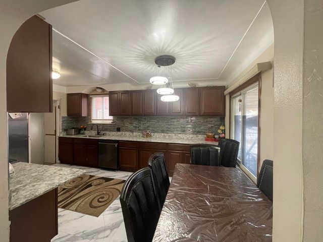 5430 Kendal Street, Dearborn, MI 48126