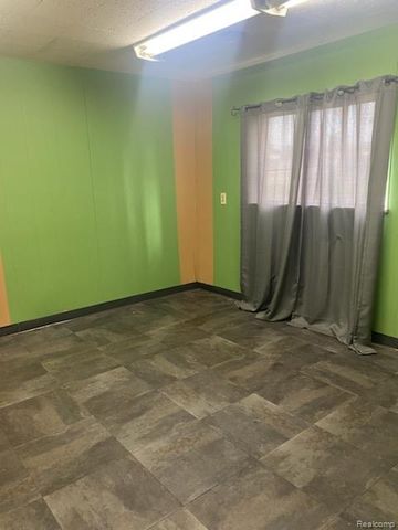 3604 Davenport Avenue, Saginaw, MI 48602
