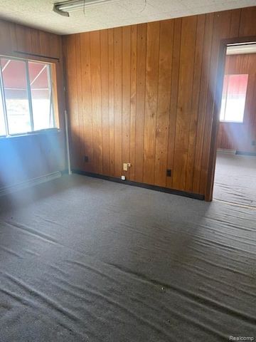 3604 Davenport Avenue, Saginaw, MI 48602