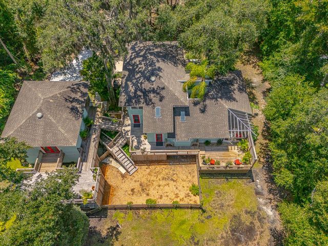 123 Plemmons Drive, St Simons Island, GA 31522