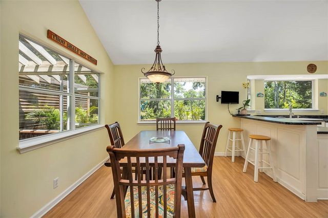 123 Plemmons Drive, St Simons Island, GA 31522