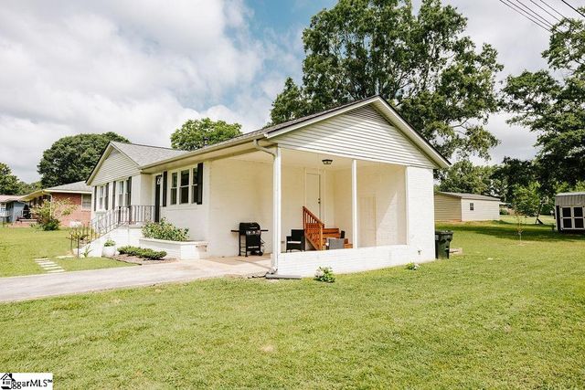 2 Polly Street, Honea Path, SC 29654