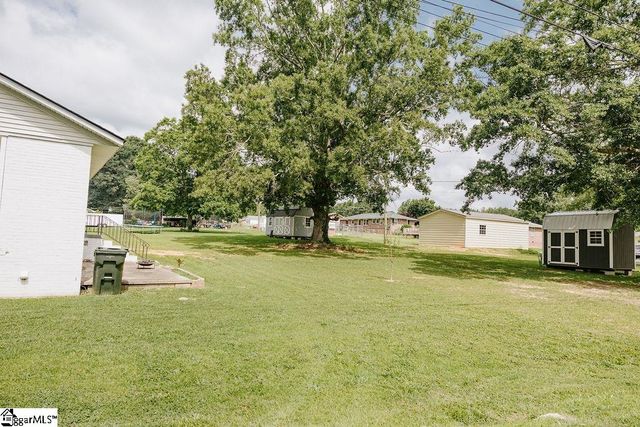 2 Polly Street, Honea Path, SC 29654