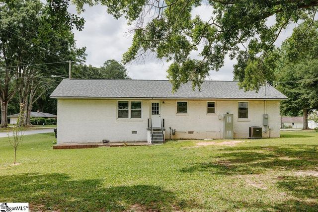 2 Polly Street, Honea Path, SC 29654