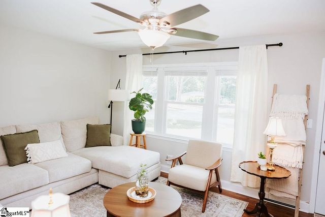2 Polly Street, Honea Path, SC 29654