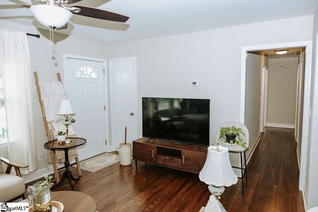 2 Polly Street, Honea Path, SC 29654