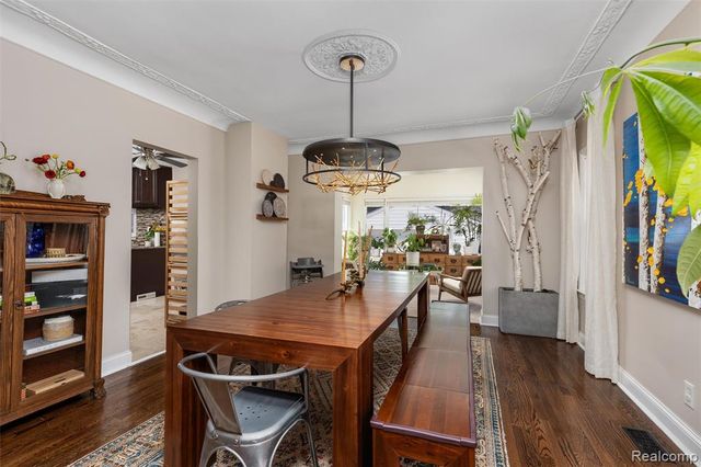 18221 Muirland Rd, Detroit, MI 48221