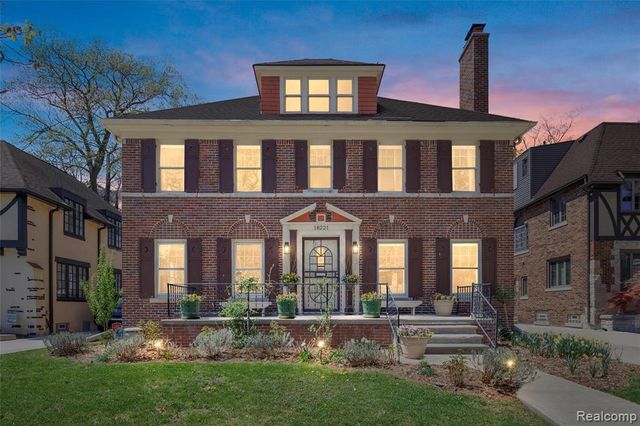 18221 Muirland Rd, Detroit, MI 48221