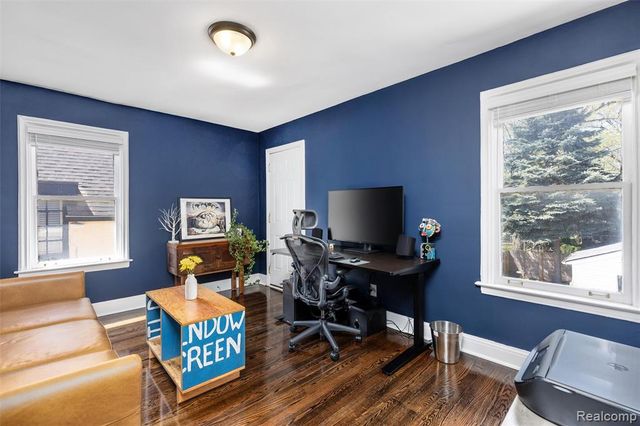 18221 Muirland Rd, Detroit, MI 48221