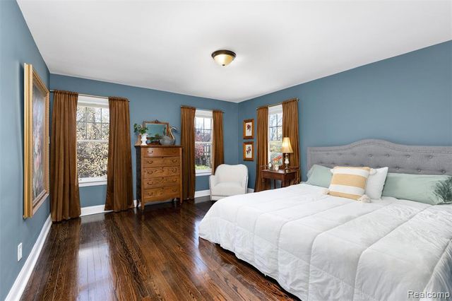 18221 Muirland Rd, Detroit, MI 48221