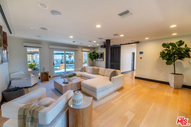 21607 Rambla Vista, Malibu, CA 90265