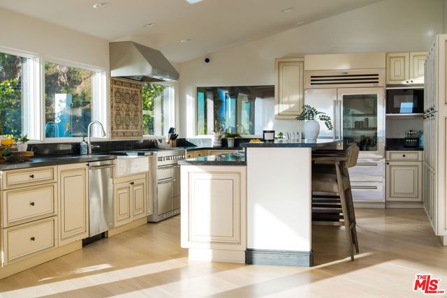 21607 Rambla Vista, Malibu, CA 90265