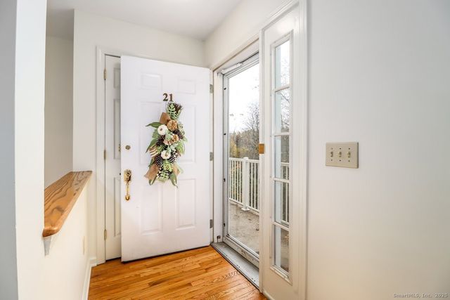 633 Danbury Road APT 21, Ridgefield, CT 06877