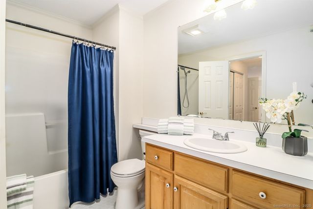 633 Danbury Road APT 21, Ridgefield, CT 06877