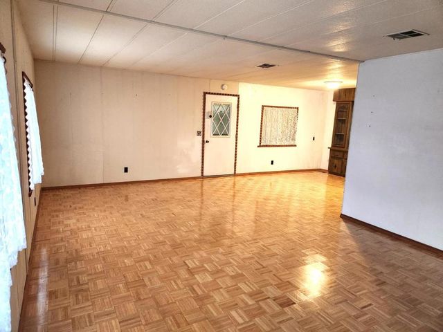 1075 Space Park Way, Mountain View, CA 94043