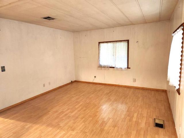 1075 Space Park Way, Mountain View, CA 94043